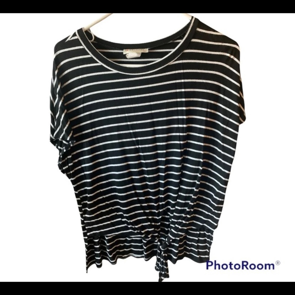 Love Crazy black white top medium